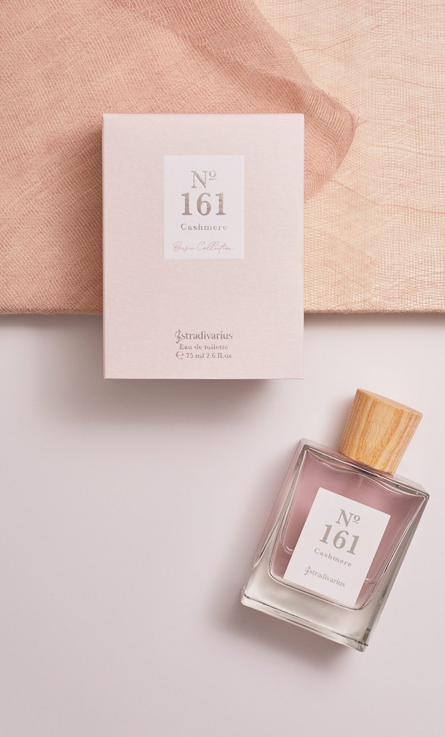 

Stradivarius Woda Toaletowa Cashmere 75 Ml Kobieta Pudrowy Róż 99