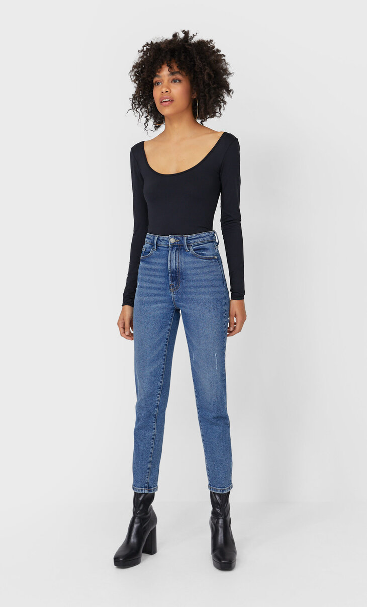 stradivarius slim fit mom jean