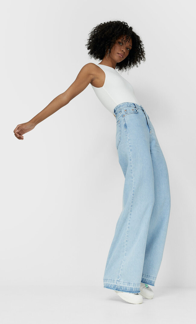 

Stradivarius Jeans Mit Weitem Bein Denim 32