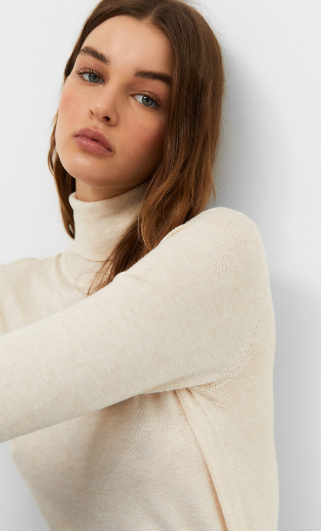 

Stradivarius Sweter Z Golfem Kobieta Szary S
