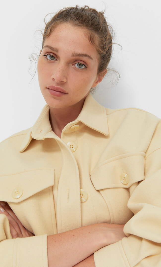 

Stradivarius Oversize-Strick-Hemdjacke Multicolor M