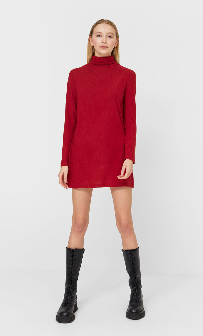 Stradivarius Weiches, Kurzes Kleid Rot L