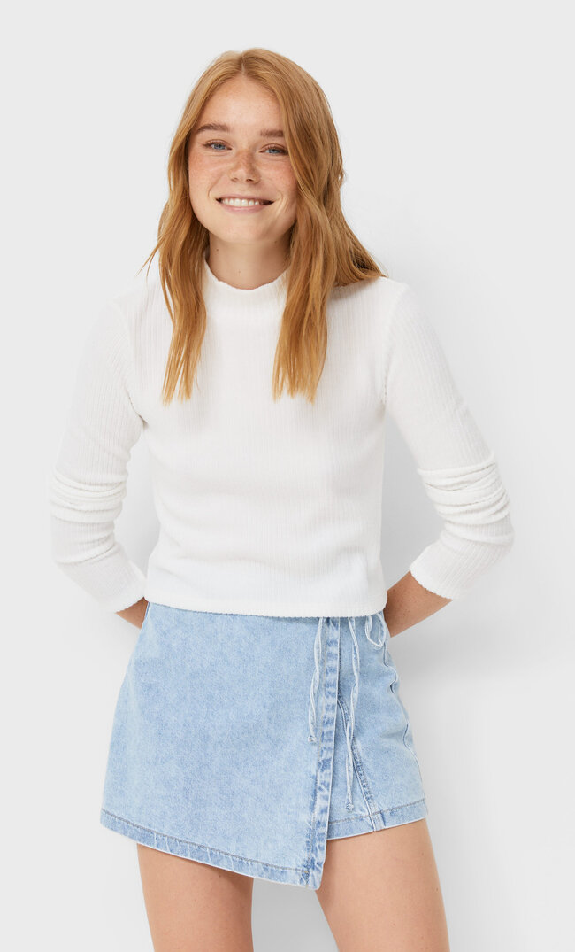 

Stradivarius Weiches Cropped-Shirt Ecru M