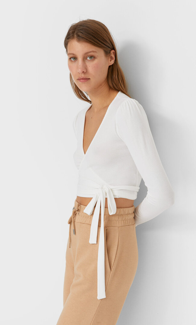 

Stradivarius Kopertowa Bluzka Kobieta Ecru M