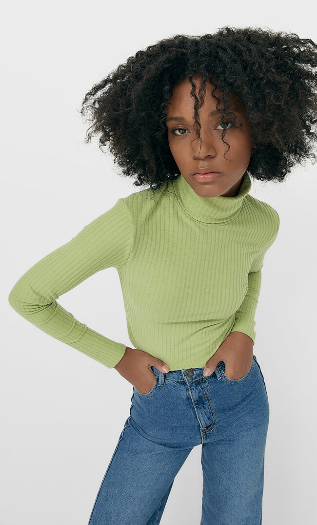 

Stradivarius Weiches Shirt Mit Patentbündchen Aquamarin S