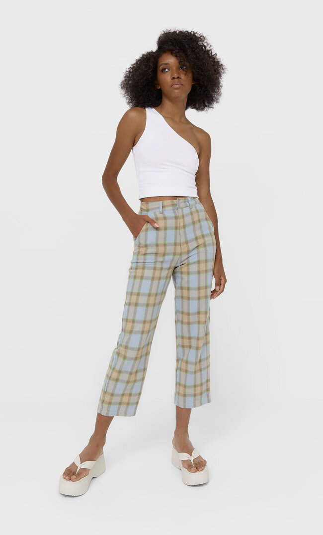 

Stradivarius Spodnie Tailoring W Kratkę Kobieta Błękitny 36