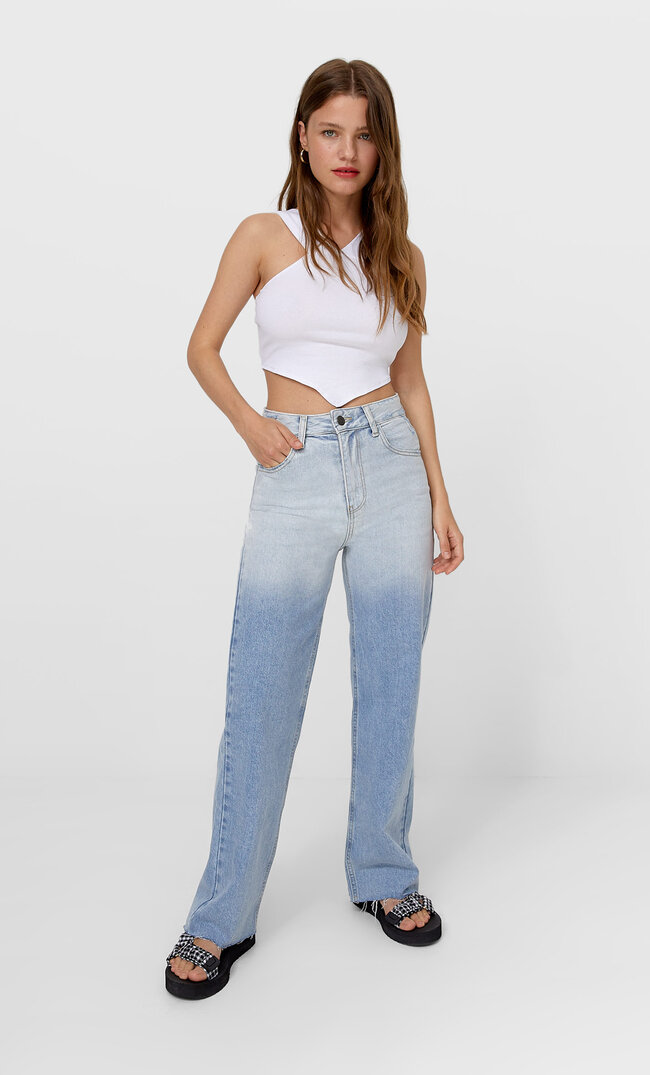 

Stradivarius Gerade Geschnittene Jeans In Dégradé-Optik Verwaschenes Blau 32