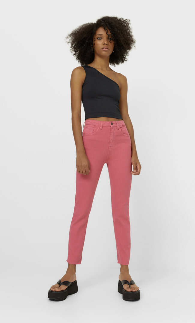 

Stradivarius Jeans Mit Hohem Bund In Verschiedenen Farben Kaugummirosa 32