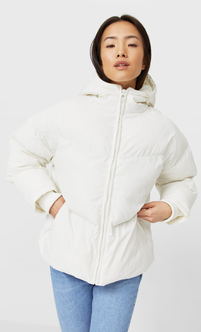 

Stradivarius Oversize-Steppjacke Mit Kapuze Vanille S