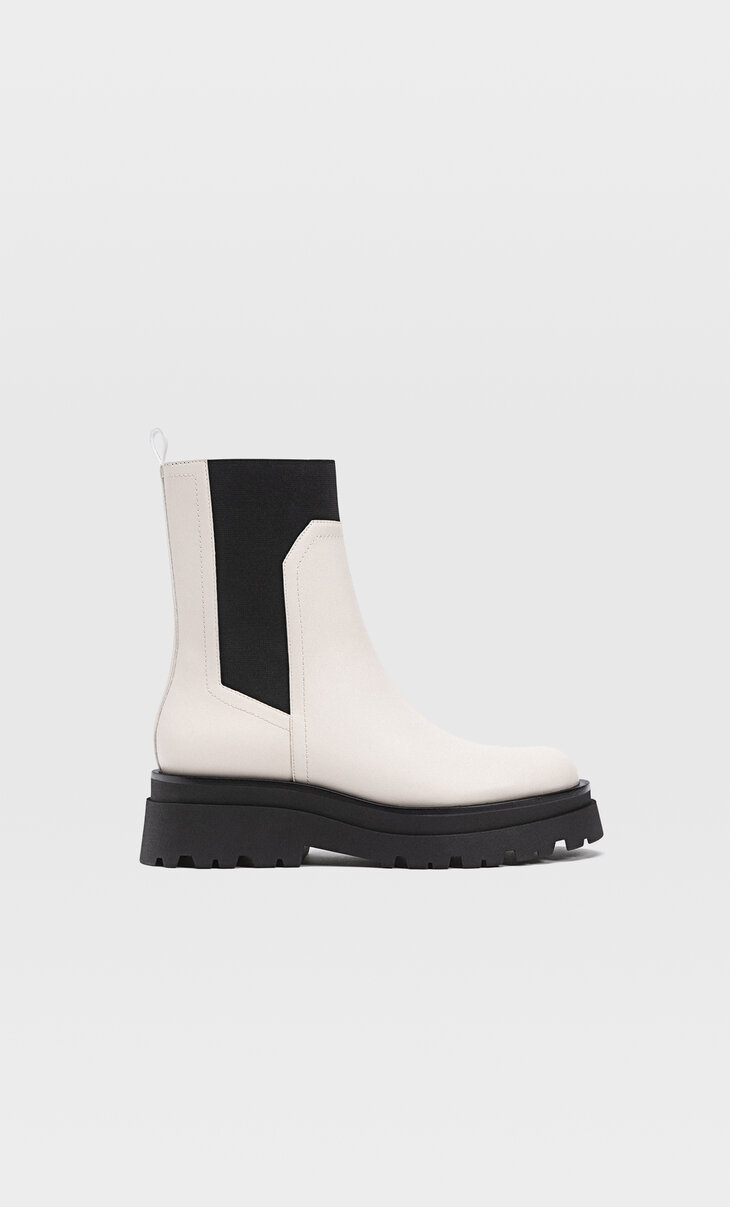 Boots and ankle boots for women | Spring fashion 2021 | Stradivarius Republic of Ireland