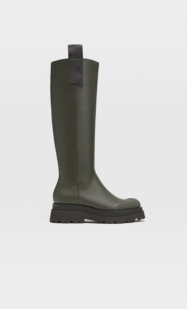 

Stradivarius Kozaki Na Płaskiej Podeszwie Z Gumowanym Wykonczeniem Kobieta Khaki 37