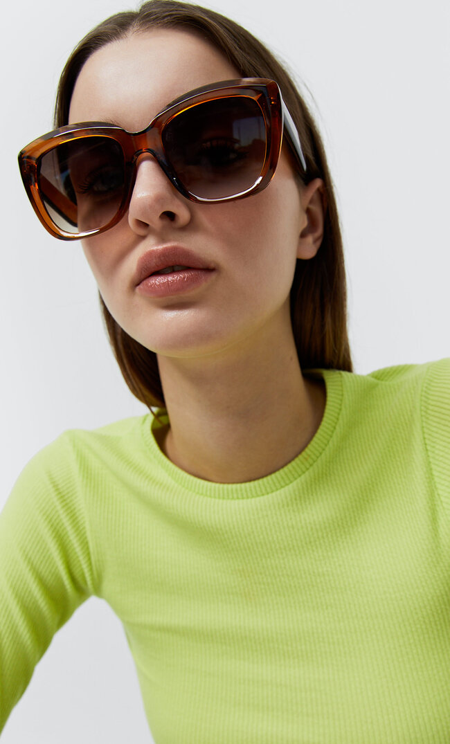 

Stradivarius Lunettes Carrées Rétro Marron M