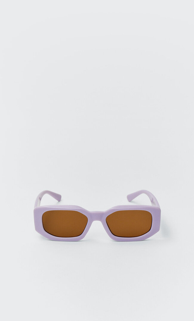 

Stradivarius Rechteckige Sonnenbrille Mit Kunststoffgestell Malvenfarben M