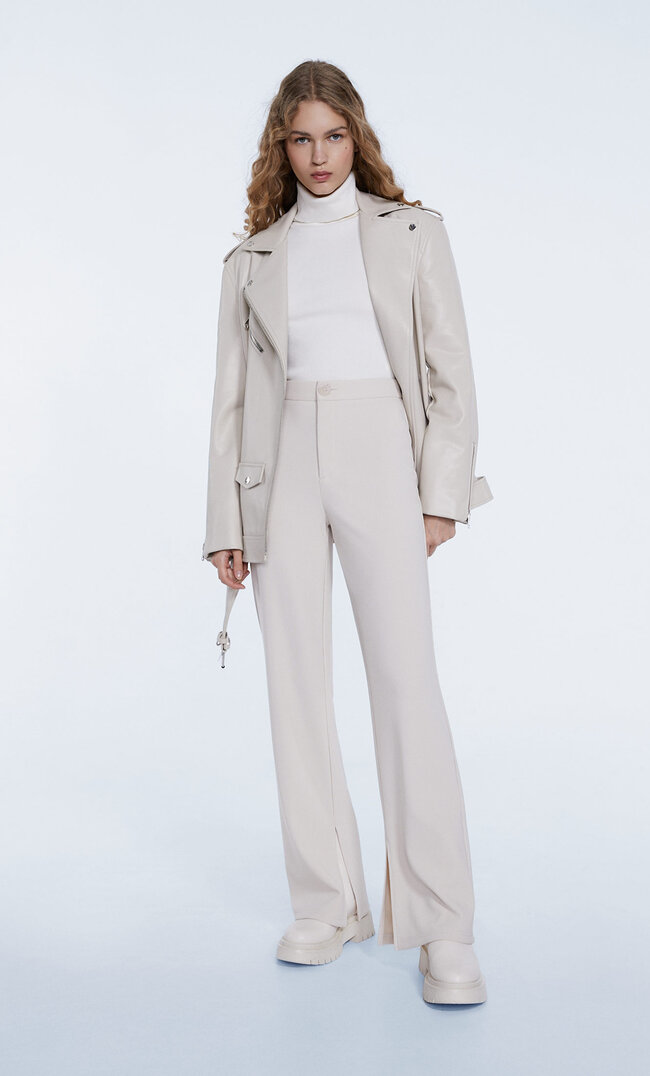 

Stradivarius Pantalon Fendu Dans Le Bas Pierre 44