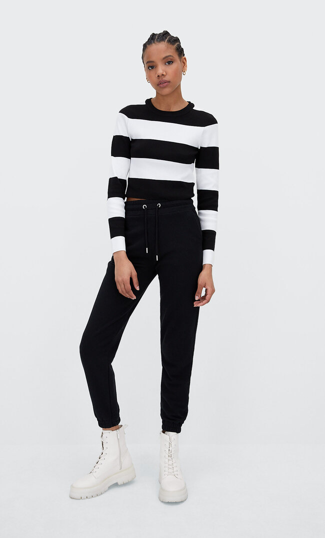 

Stradivarius Pantalon Jogger Molleton Noir L