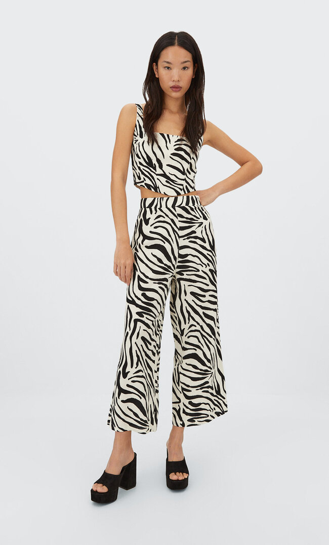

Stradivarius Culotte Mit Print Ecru L
