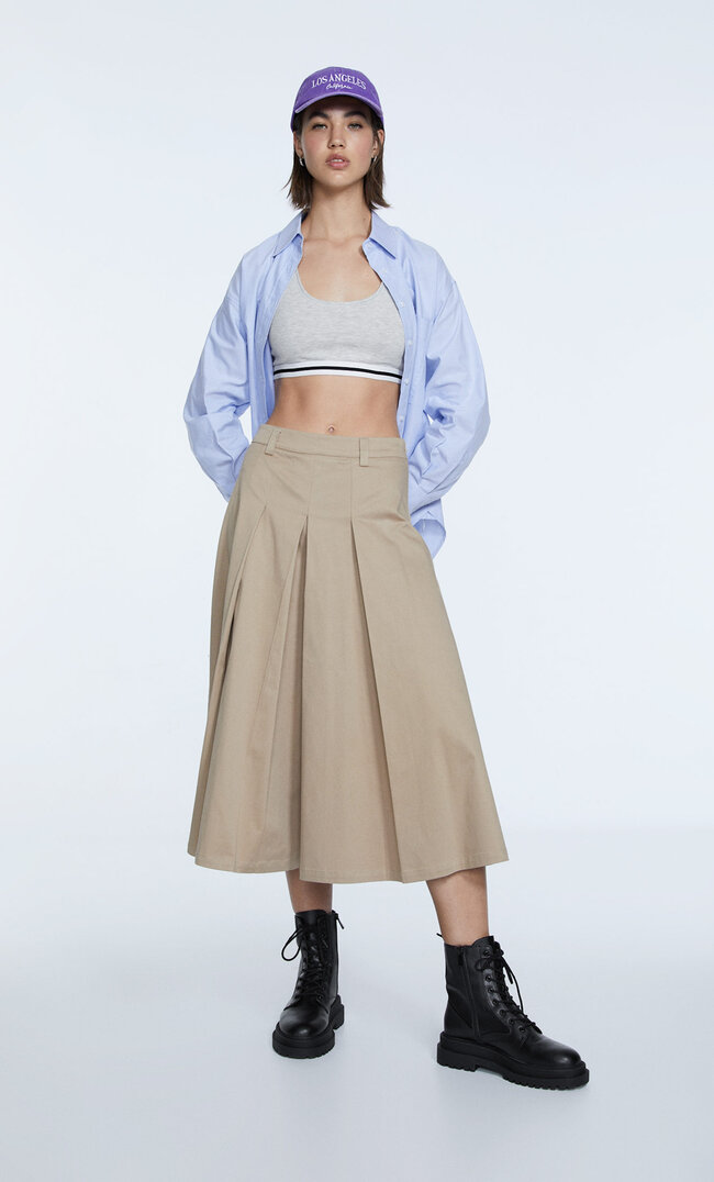 

Stradivarius Plissierter Midi-Skort Steingrau M
