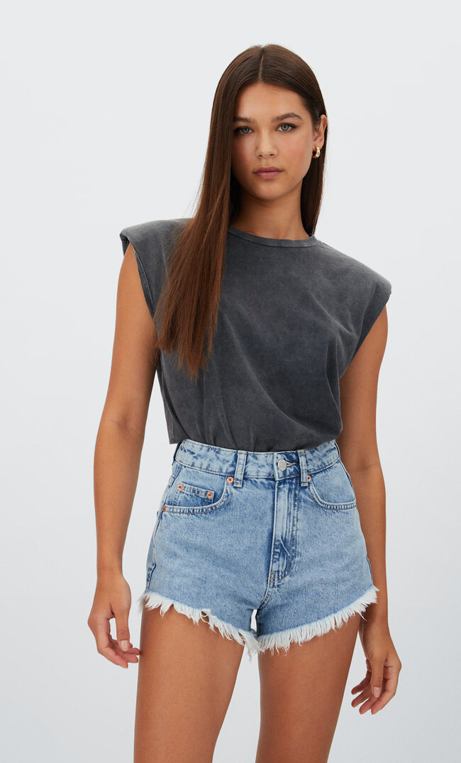 

Stradivarius Micro-Jeansshorts Medium Light Blue Denim 38