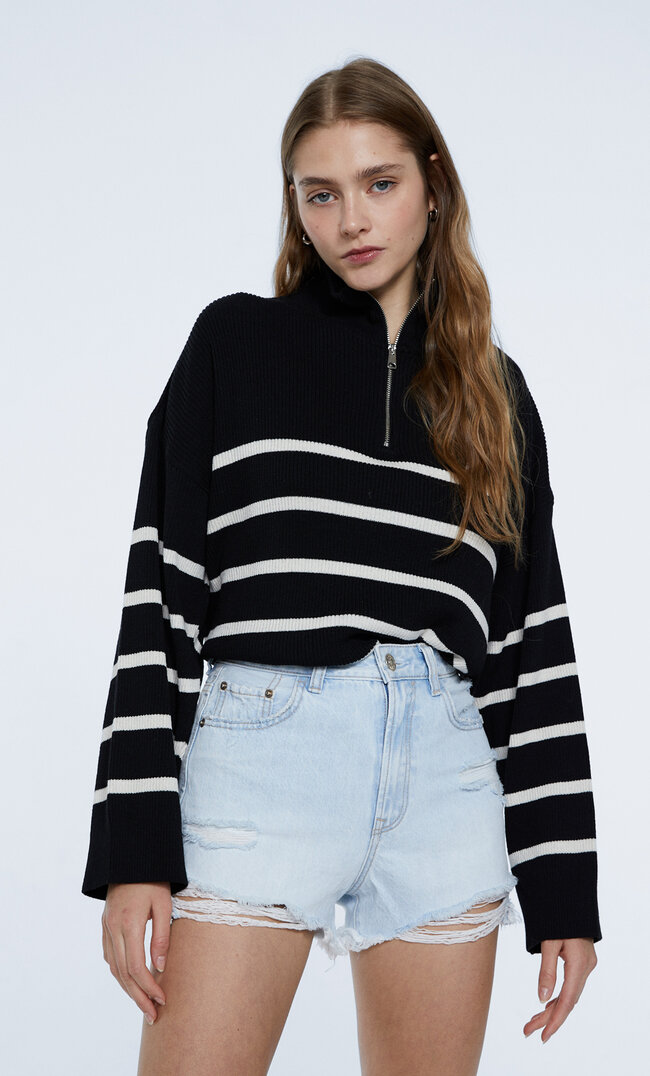 

Stradivarius Short En Jean Déchiré Denim Bleu Clair Moyen 44