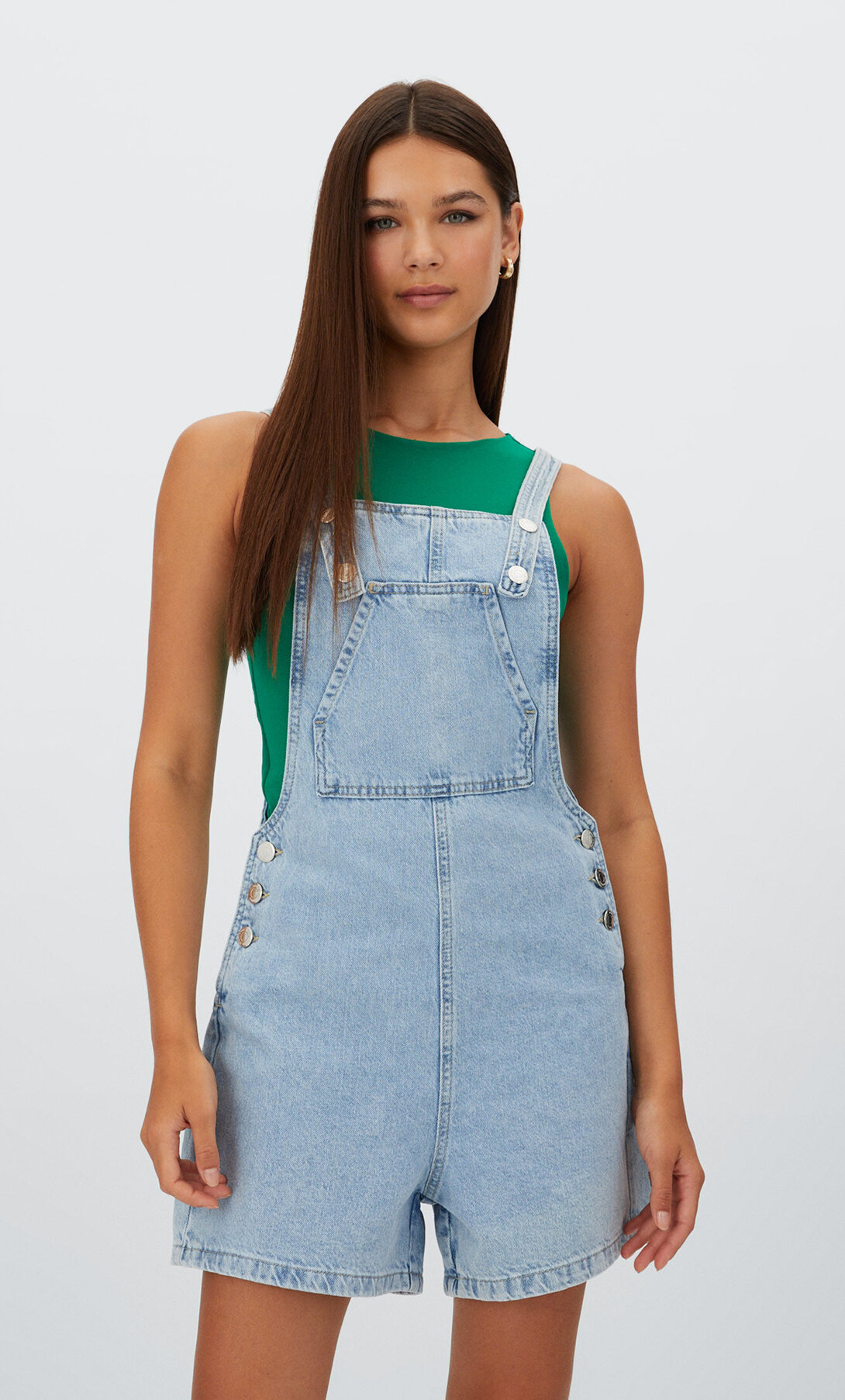 Short denim dungarees - Women's fashion 