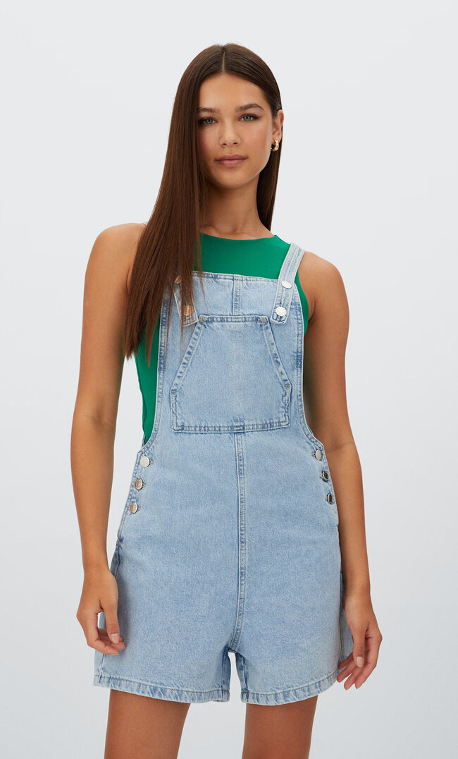 

Stradivarius Kurze Latzhose Aus Denim Medium Light Blue Denim 32