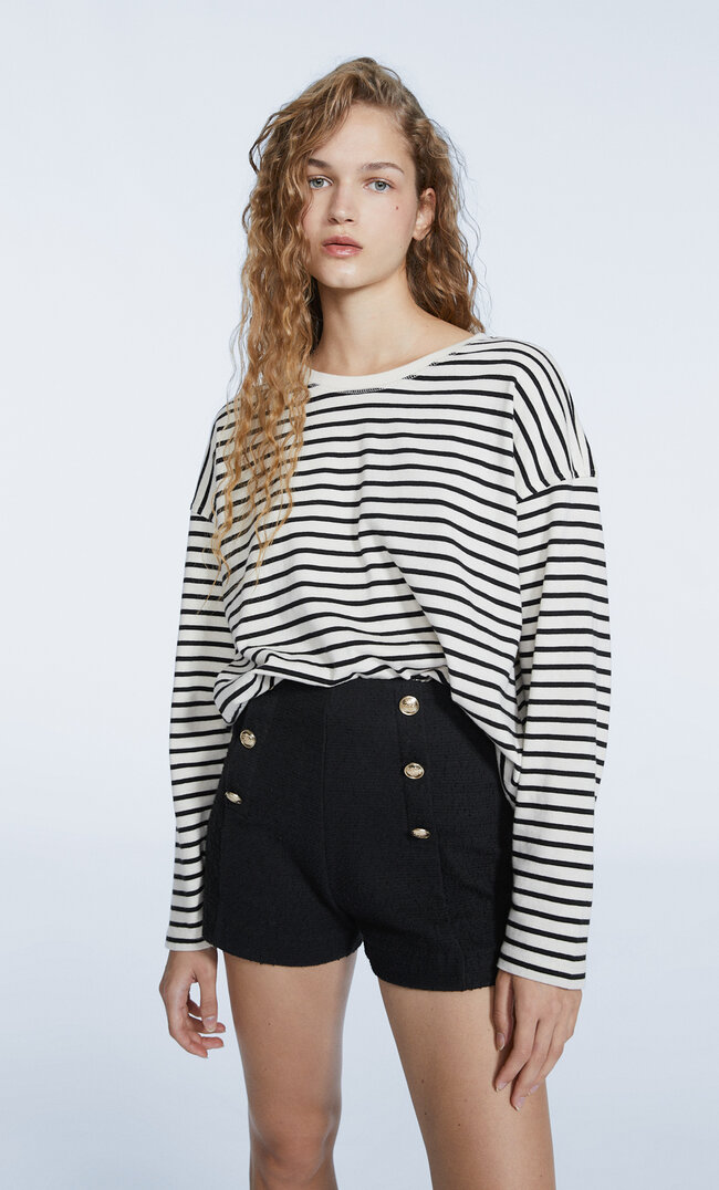 

Stradivarius Shorts Mit Knöpfen Schwarz 36