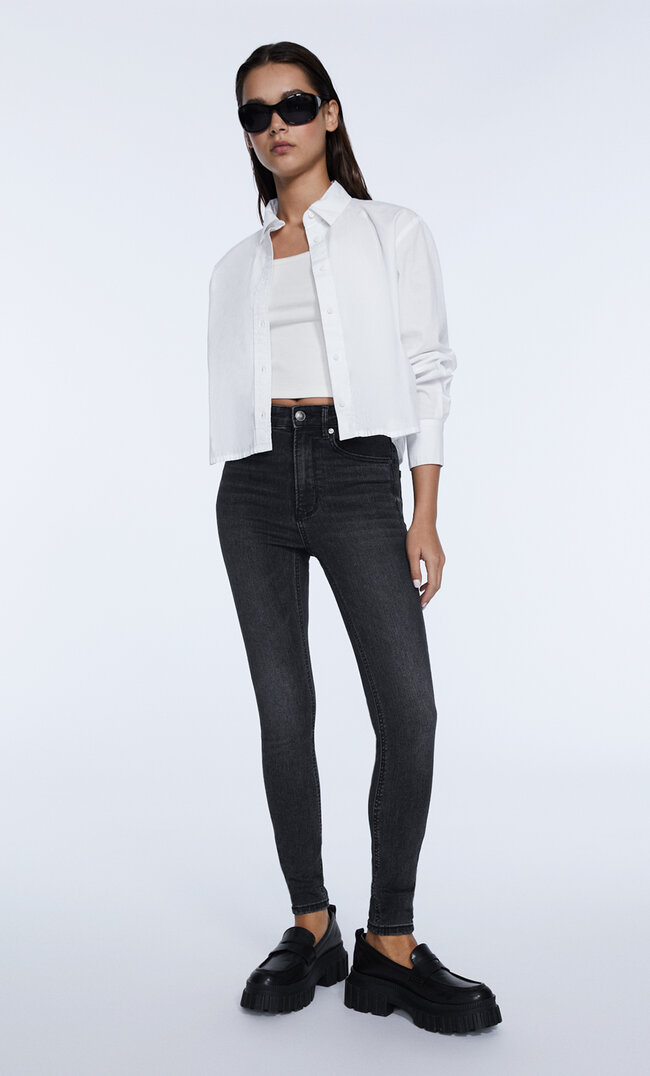 

Stradivarius Jean Skinny Taille Normale Denim Noir Délavé 42