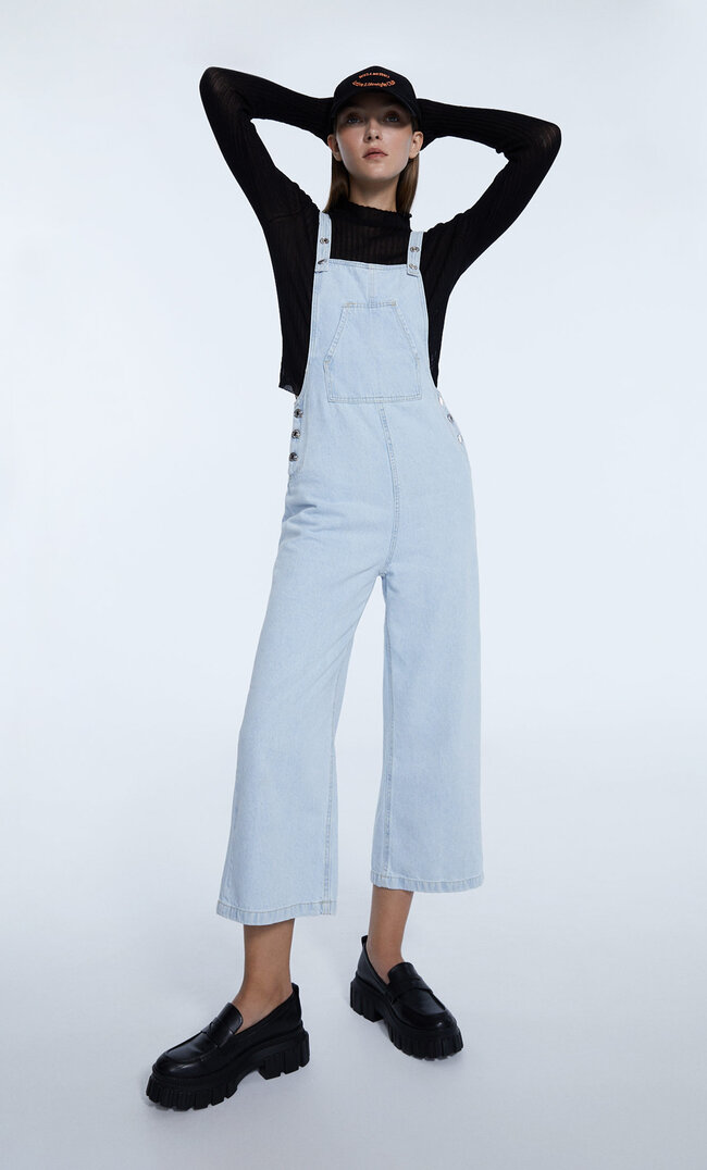 

Stradivarius Jeans-Latzhose Medium Light Blue Denim 32