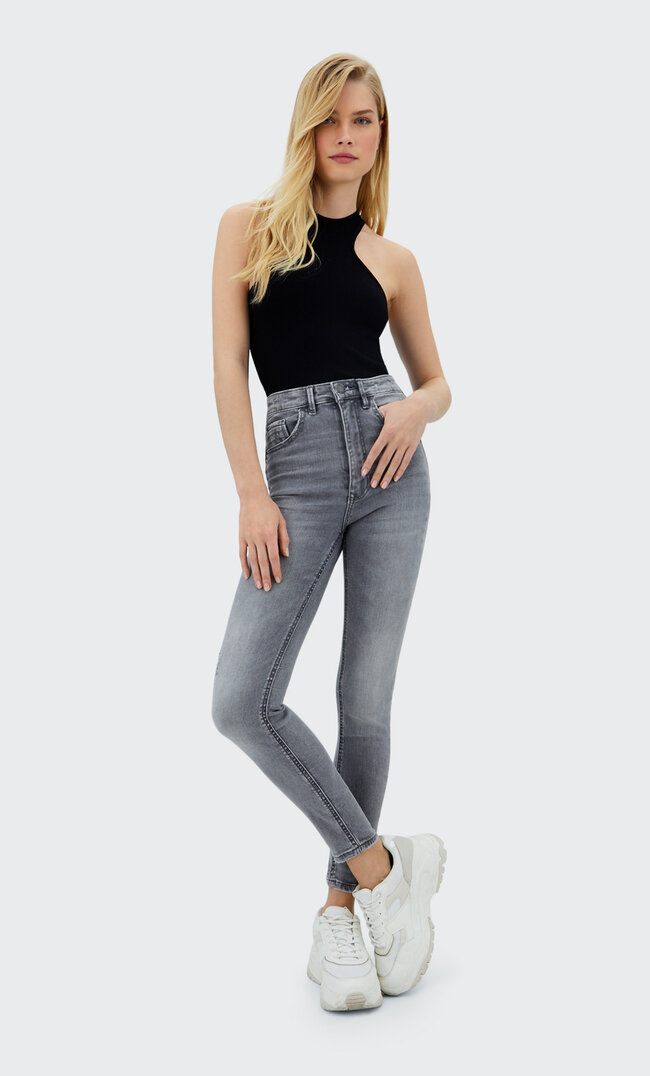 

Stradivarius Jeans Mit Sehr Hohem Bund Grau 38