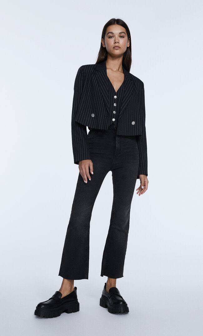 

Stradivarius Cropped-Schlaghose Black Denim Washed 34
