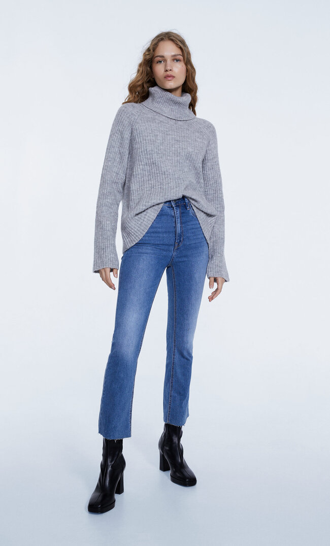 

Stradivarius Jeans 7/8 Flare Denim Bleu Clair Moyen 38