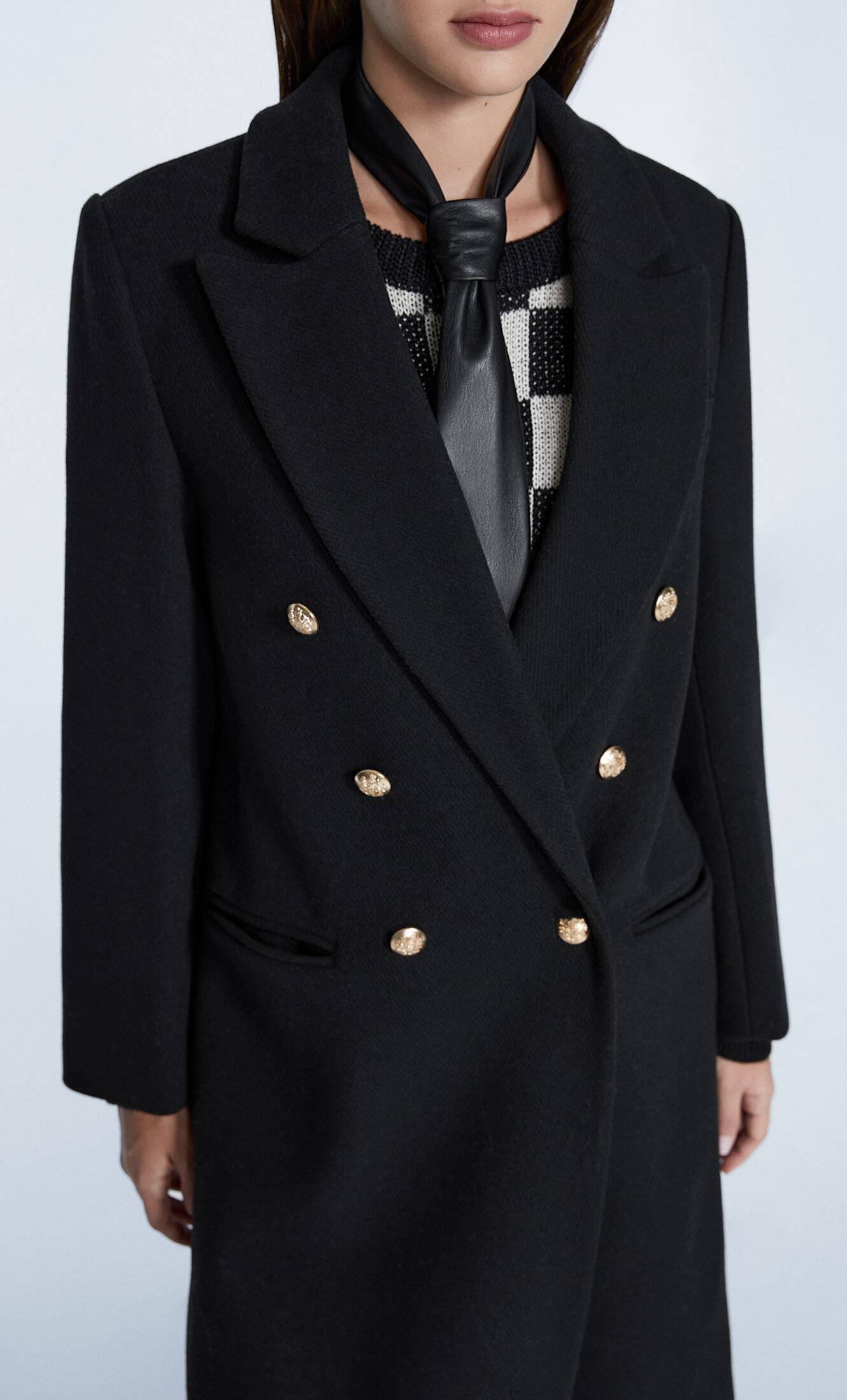 overcoat buttons