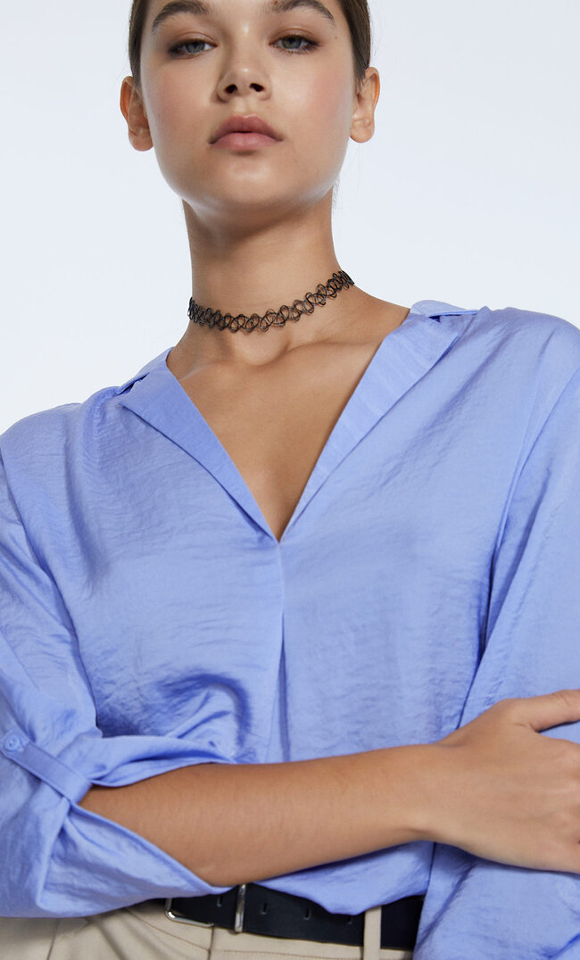 

Stradivarius Satinbluse Mit Reverskragen Himmelblau M