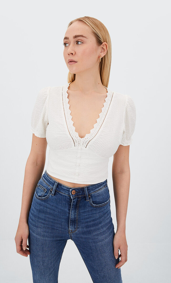 

Stradivarius Bluse Mit Kurzen Ärmeln Und Spitze Weiß L