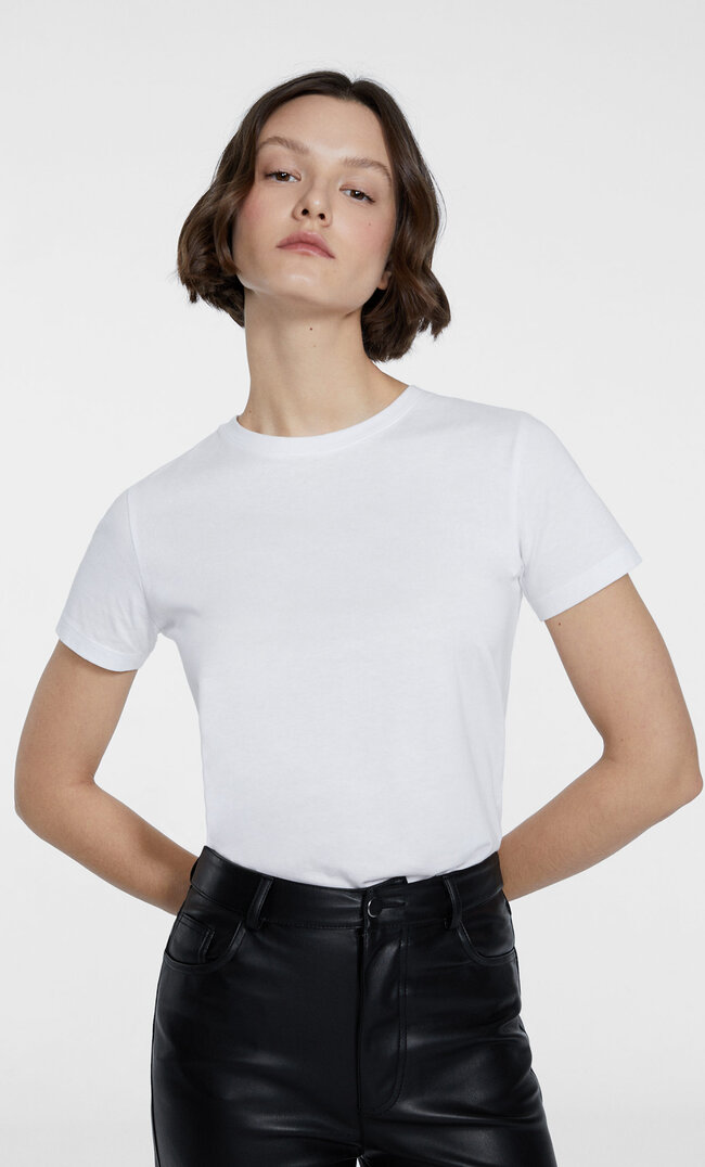 

Stradivarius Koszulka Basic Z Krótkim Rękawem Biały M