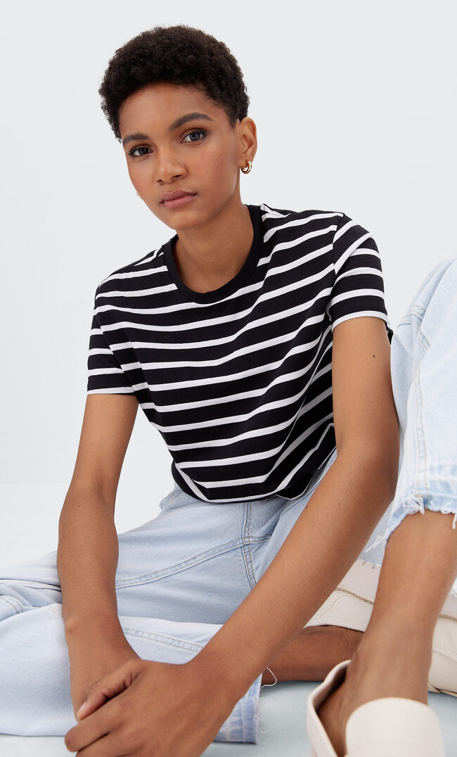 

Stradivarius T-Shirt Court Rayé Noir M