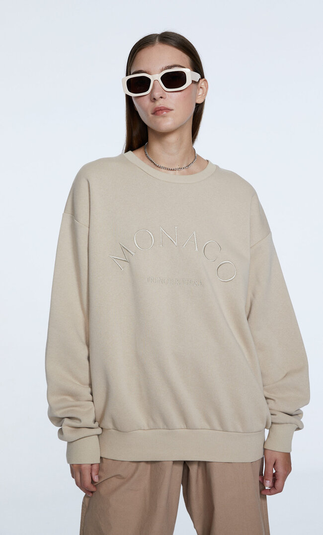 

Stradivarius Oversize-Sweatshirt Mit Stickerei Braun Xl