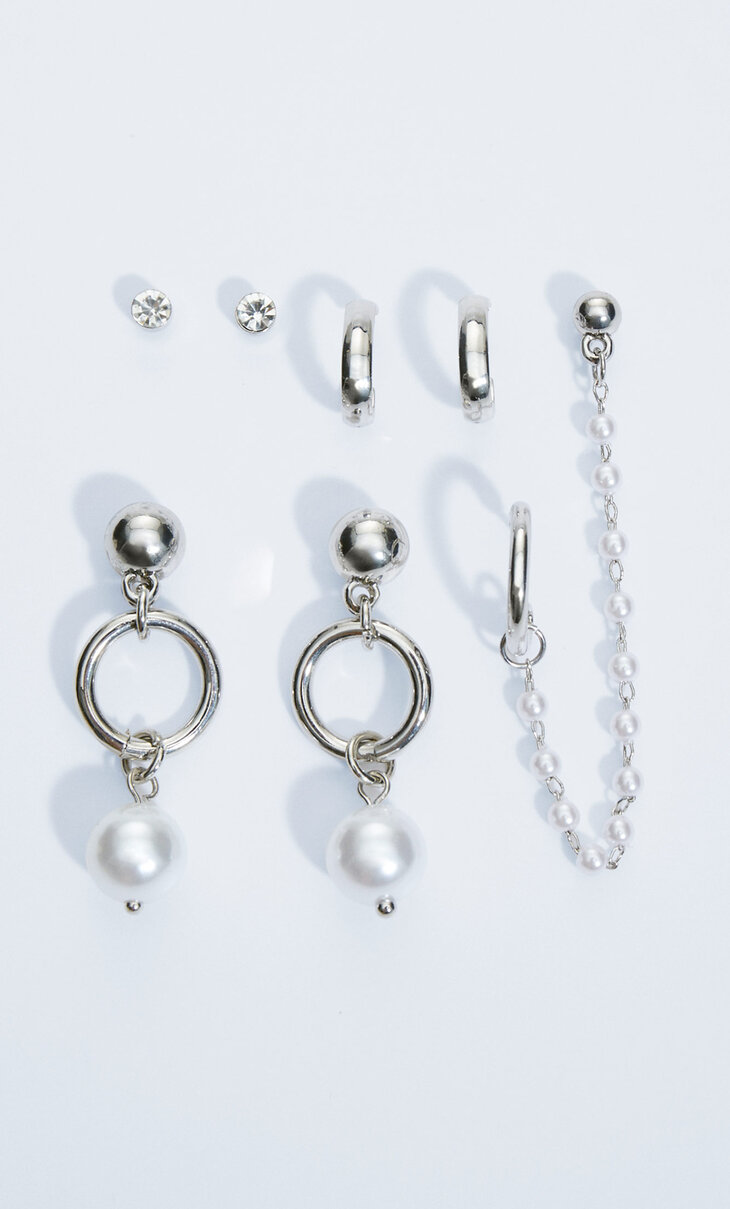 Set of 4 pairs of grunge pearl bead and hoop earrings