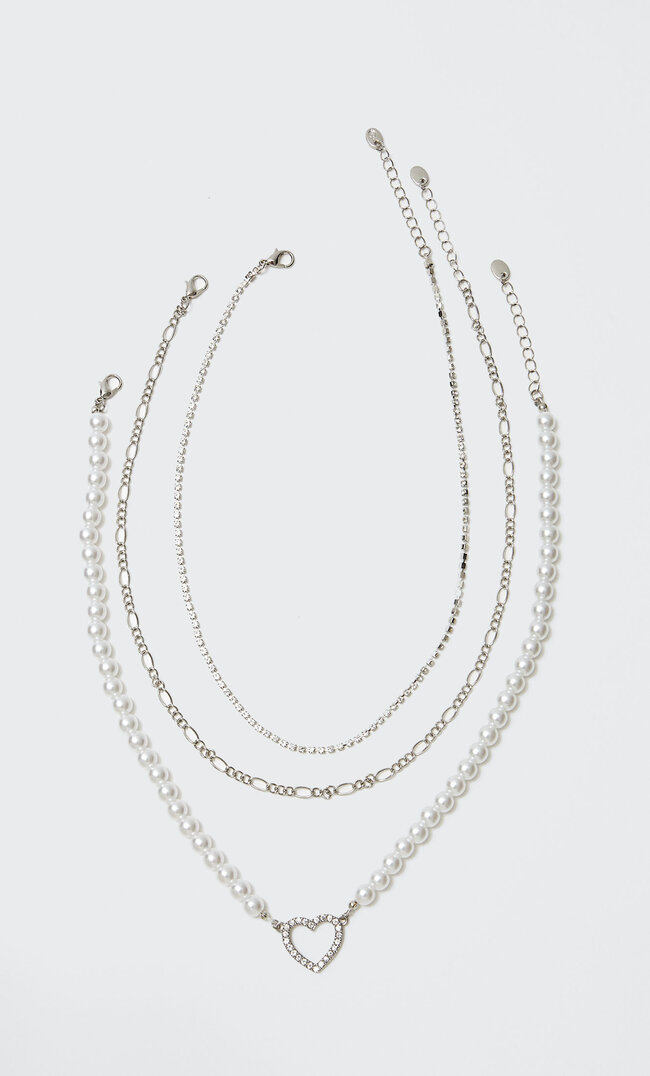 Stradivarius 3er-Set Halsketten Mit Herz, Glitzer Und Perlen Grau M