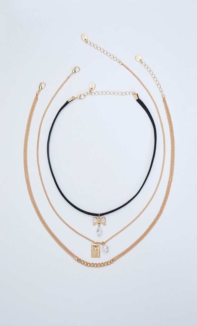 

Stradivarius Lot De 3 Colliers Ras Du Cou Nœud Et Médaillon Jaune M