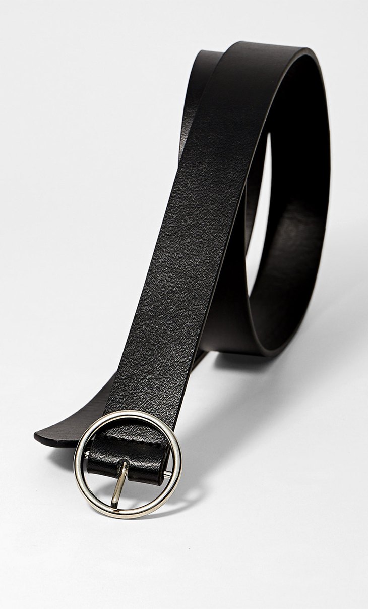 Basic belt with round buckle