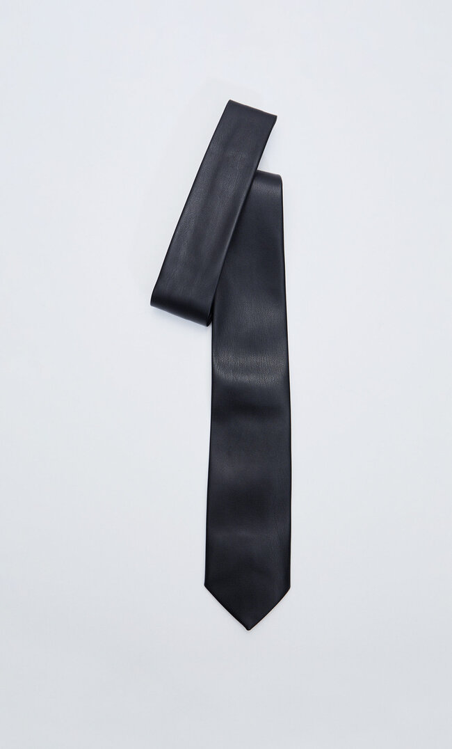 

Stradivarius Krawatte Aus Kunstleder Schwarz 103