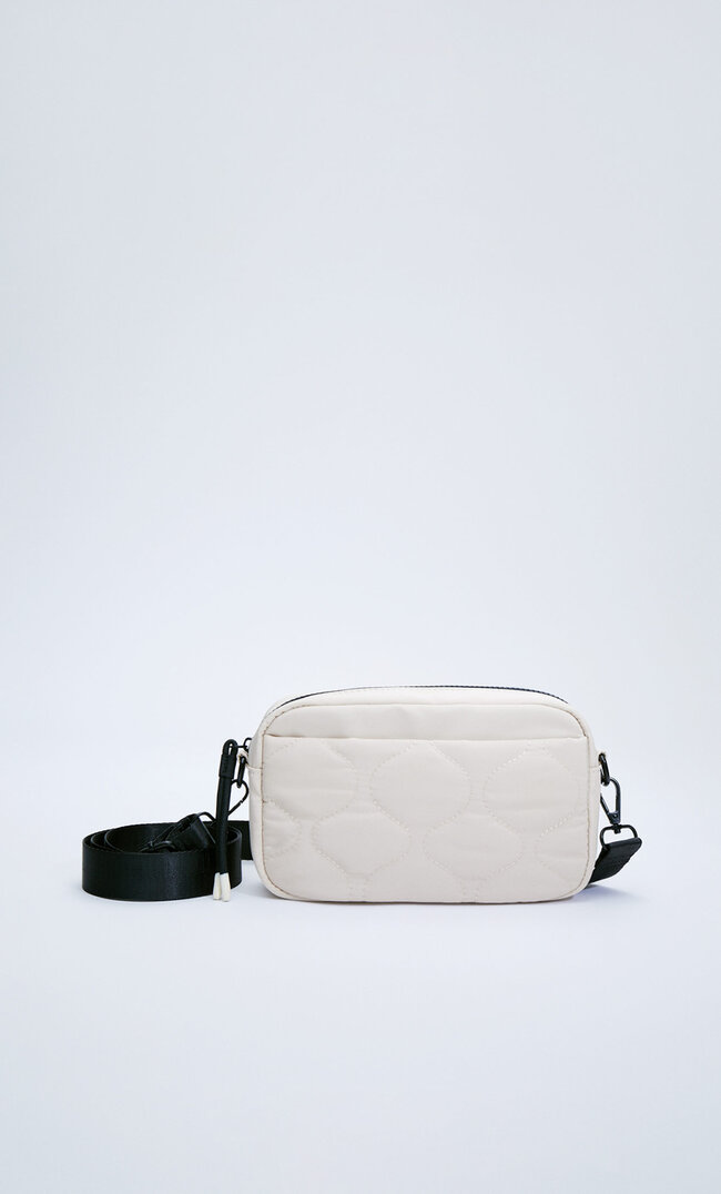 

Stradivarius Sacoche Tissu Écru M