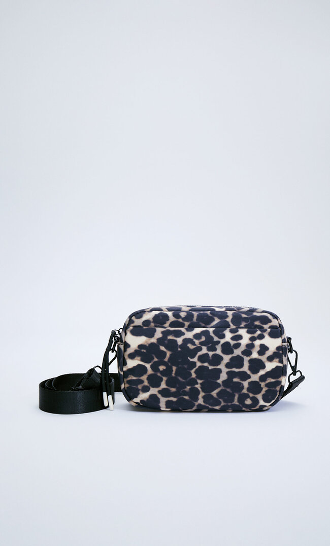 Stradivarius Sacoche Tissu Camel Clair M