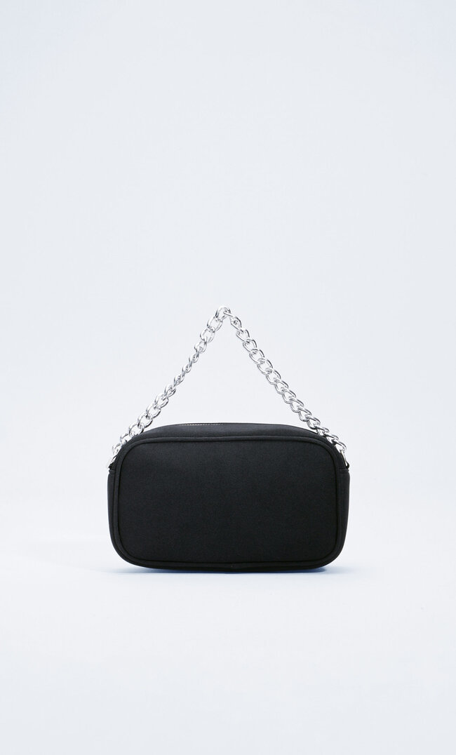 

Stradivarius Umhängetasche Aus Stoff Mit Kette Schwarz M