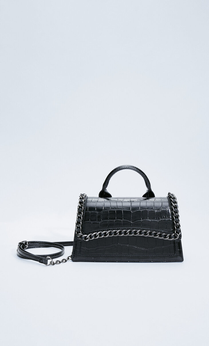 Flap bag with chain