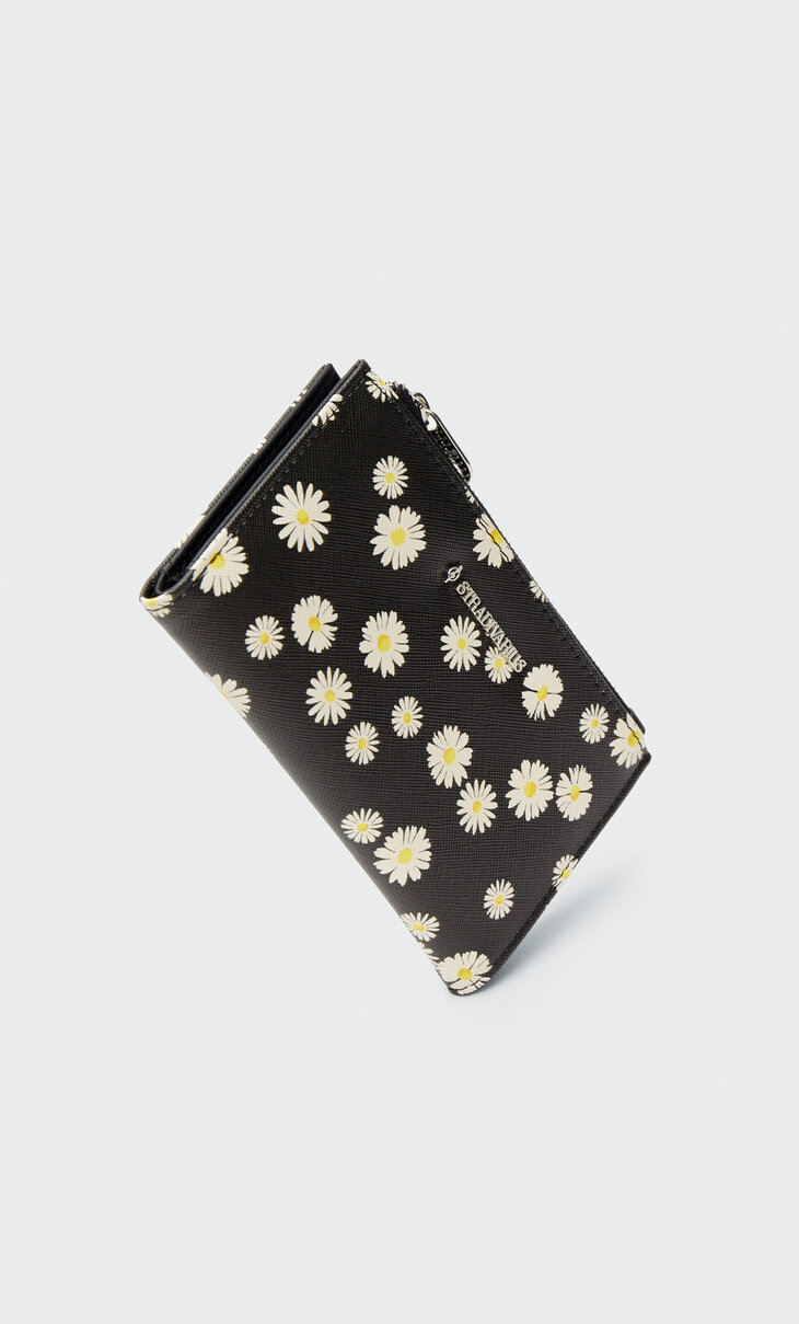 Daisy print purse