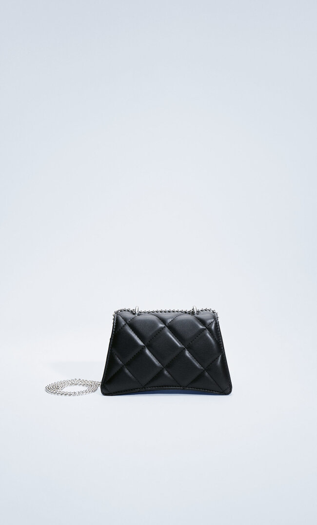 

Stradivarius Minitasche In Trapezform Schwarz M