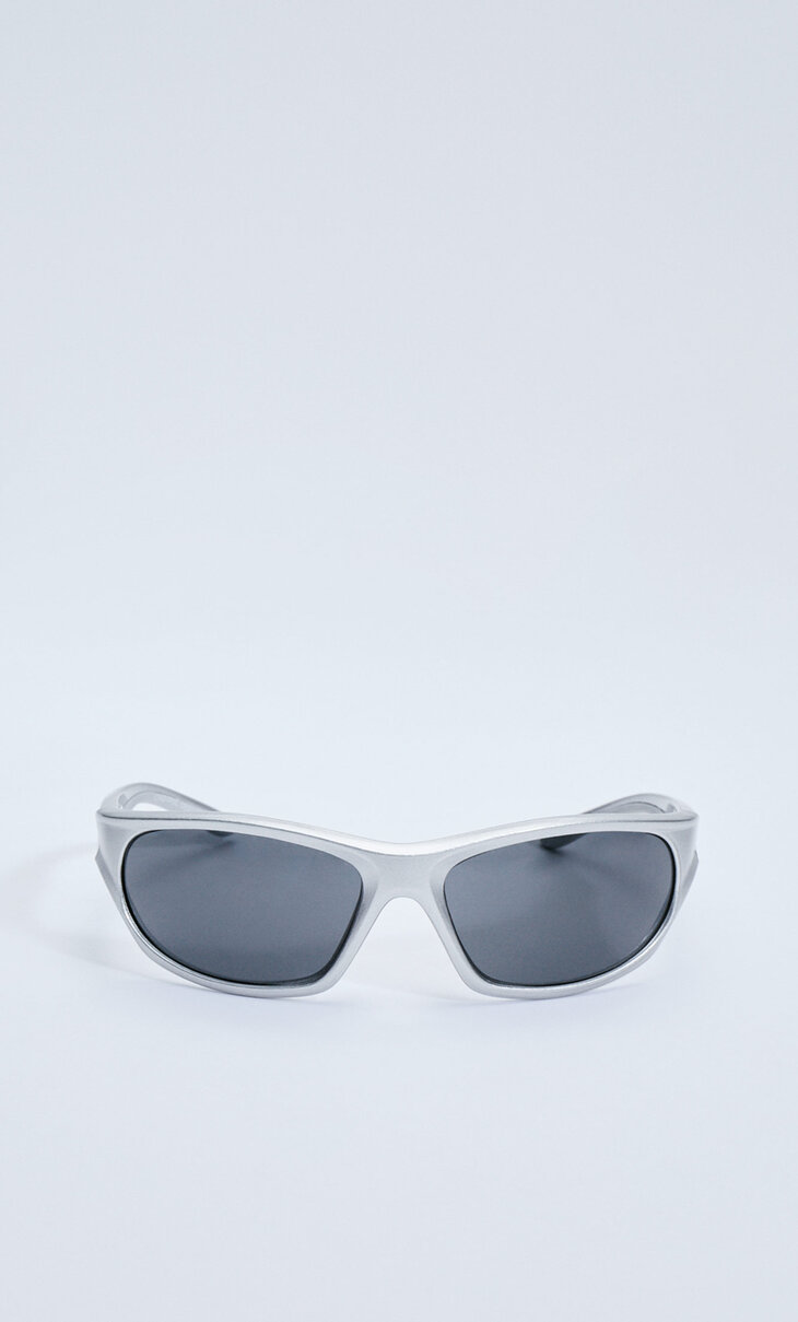 Wraparound sunglasses