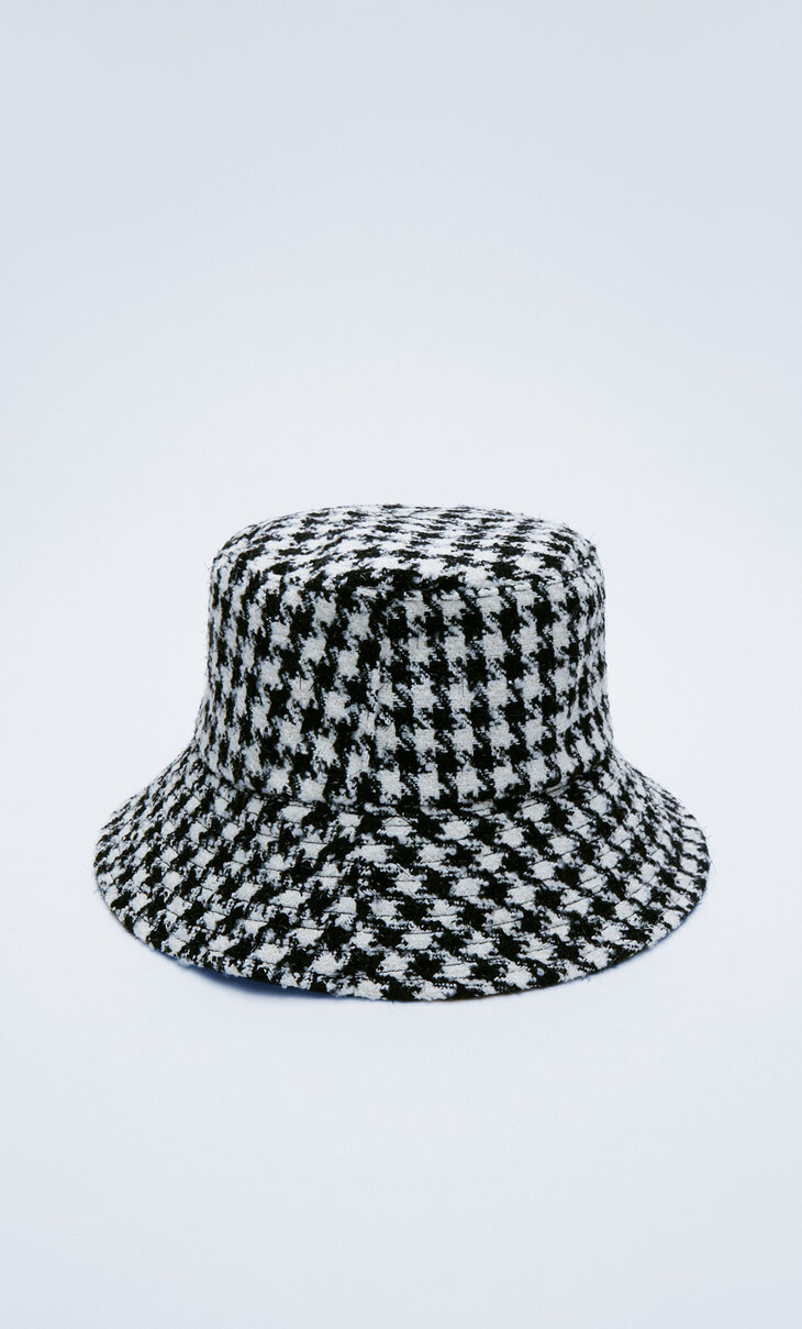 Obojestranski klobuček s pepita vzorcem